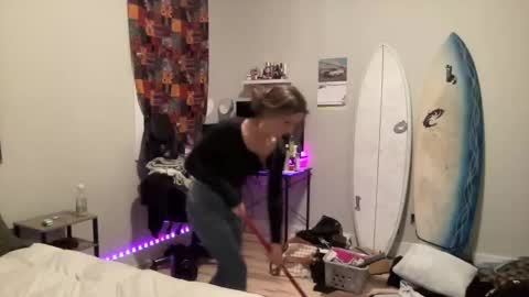 Snapshot of ariicutekitty chatting on February 10, 2025, 7:15 am airskiii online show from February 10, 2025, 7:15 am