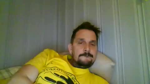 ariparikrigsmann online show from December 16, 2025, 7:41 pm