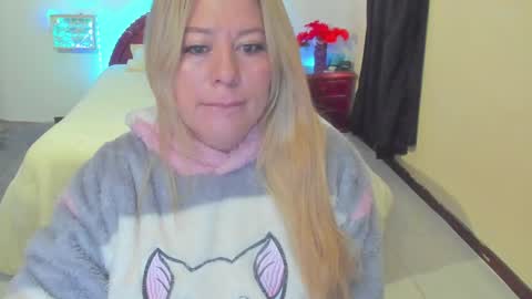 Snapshot of arisha_katy1 chatting on March 2, 2025, 11:50 am arisha_katy1 online show from March 2, 2025, 11:50 am