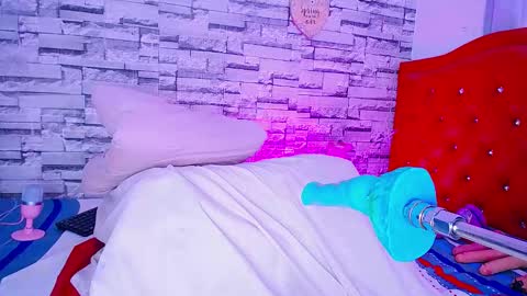 ArisSPEED UP MY FUCK MACHINE AND MAKE ME CUM online show from February 3, 2025, 3:38 pm