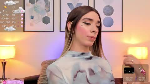   Nice to meet you  thumb up me please its important I  LOOK MY BIO DOWN online show from January 21, 2025, 9:03 am