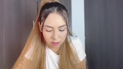 arkana_sweet online show from July 15, 2026, 12:27 am