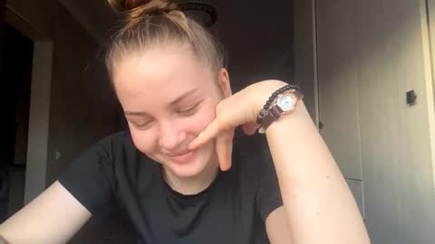 Snapshot of arlettejasica chatting on March 1, 2026, 3:14 pm Liza online show from March 1, 2026, 3:14 pm