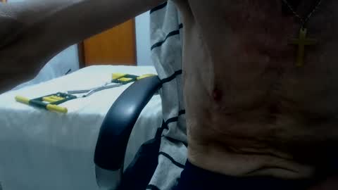 Snapshot of armaduradeacero chatting on January 27, 2025, 9:34 am armaduradeacero online show from January 27, 2025, 9:34 am