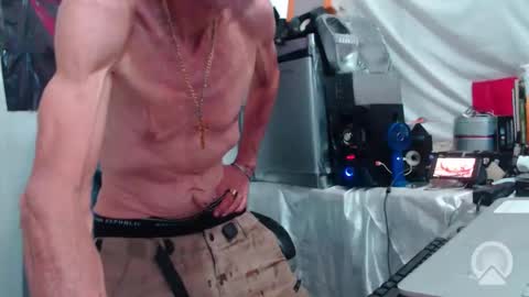 Snapshot of armaduradeacero chatting on September 26, 2025, 10:47 pm armaduradeacero online show from September 26, 2025, 10:47 pm