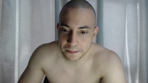 ARMANDO online show from October 30, 2025, 6:52 pm