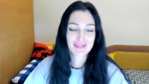 Snapshot of armanigirl chatting on November 22, 2025, 1:32 pm armanigirl online show from November 22, 2025, 1:32 pm