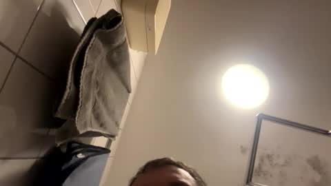 armyskater32 online show from January 17, 2026, 9:51 pm