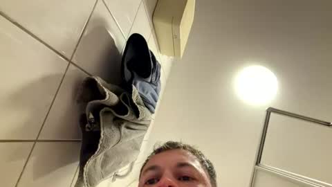 armyskater32 online show from July 17, 2026, 9:08 pm