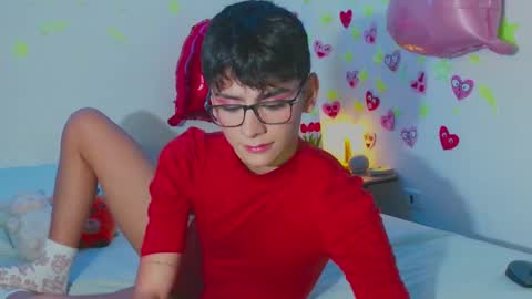 Snapshot of arnold_laurent chatting on February 13, 2025, 10:11 pm Arnold online show from February 13, 2025, 10:11 pm