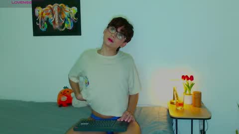 Snapshot of arnold_laurent chatting on September 25, 2025, 4:27 am Arnold online show from September 25, 2025, 4:27 am