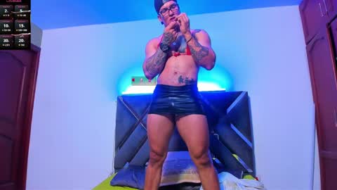 arnold sexy hot98 online show from October 24, 2025, 4:25 pm