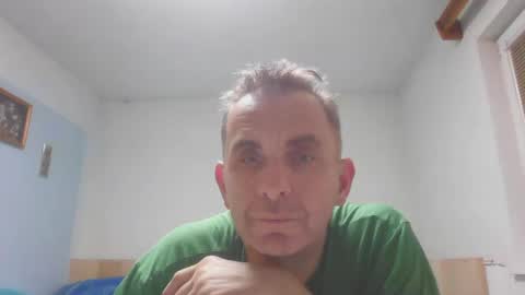 Snapshot of aromannn chatting on December 18, 2024, 7:41 pm aromannn online show from December 18, 2024, 7:41 pm