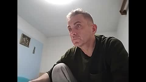 Snapshot of aromannn chatting on December 20, 2024, 6:13 pm aromannn online show from December 20, 2024, 6:13 pm