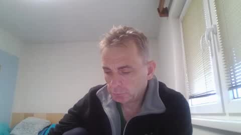 Snapshot of aromannn chatting on November 17, 2025, 10:10 am aromannn online show from November 17, 2025, 10:10 am