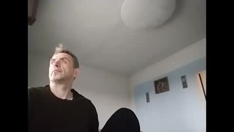 aromannn online show from March 13, 2026, 4:35 pm