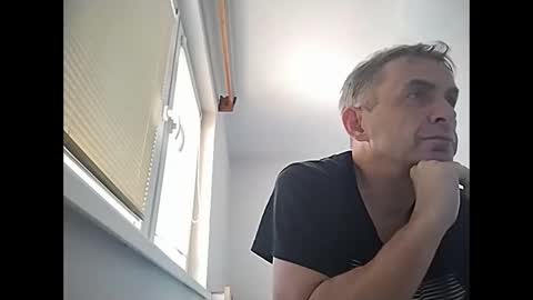 aromannn online show from March 21, 2026, 8:41 am