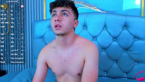 aron__cooper online show from January 8, 2025, 12:26 pm