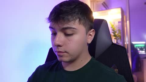 aron__cooper online show from January 14, 2026, 4:01 pm