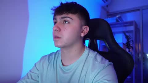 aron__cooper online show from April 20, 2026, 5:26 pm