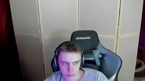 biggest penis  online show from December 3, 2024, 6:28 pm