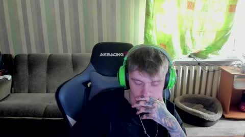 biggest penis  online show from October 8, 2025, 6:33 am