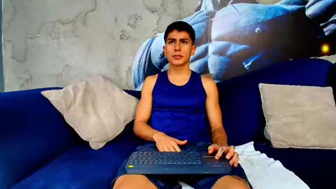 aron_pulse online show from March 12, 2026, 1:28 pm