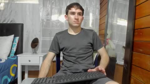 Aron G Franco online show from February 10, 2025, 7:38 pm