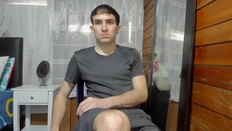 Aron G Franco online show from February 11, 2025, 6:01 pm