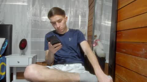 Aron G Franco online show from March 5, 2025, 7:06 pm