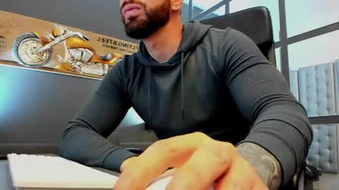 Snapshot of arongrant chatting on May 22, 2026, 8:53 am AronGrant online show from May 22, 2026, 8:53 am
