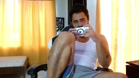 aronmiller online show from December 2, 2025, 9:10 pm