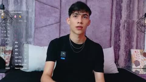 Arontawers online show from June 15, 2026, 7:16 pm