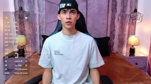 Arontawers online show from July 16, 2026, 7:20 pm