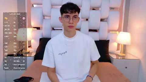 Arontawers online show from July 24, 2026, 3:10 pm