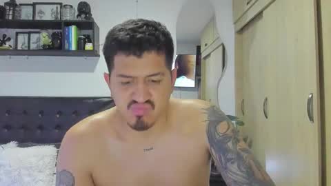 ARON  Independent model  online show from March 12, 2026, 2:50 am