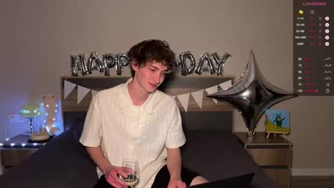 Snapshot of aronyou_win chatting on January 17, 2026, 4:11 pm Aron and Phil solo online show from January 17, 2026, 4:11 pm