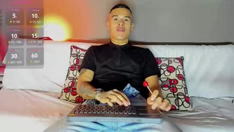 AROON HOT online show from March 1, 2026, 1:29 am