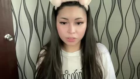 KATE MORE  online show from February 22, 2025, 7:01 am