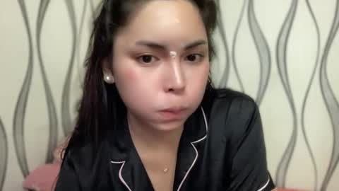 KATE MORE  online show from October 17, 2025, 1:35 pm