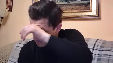 arromwilliam90 online show from April 15, 2026, 6:09 am