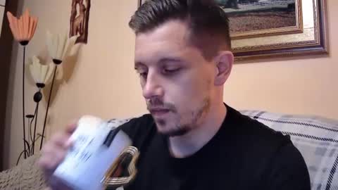 Snapshot of arromwilliam90 chatting on June 15, 2026, 10:01 pm arromwilliam90 online show from June 15, 2026, 10:01 pm