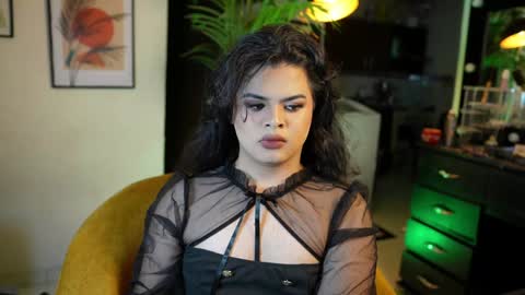 Chloe  online show from December 1, 2024, 8:31 pm