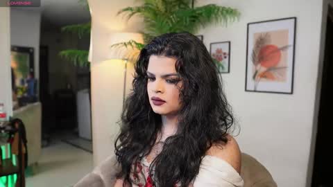 Chloe  online show from December 26, 2024, 2:01 am