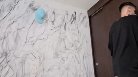 Snapshot of arteemiis chatting on February 9, 2026, 10:08 am online show from February 9, 2026, 10:08 am