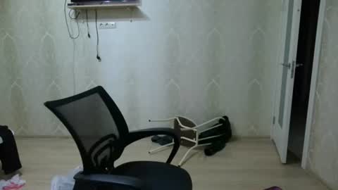 Snapshot of artem228play chatting on July 5, 2026, 10:17 pm artem228play online show from July 5, 2026, 10:17 pm