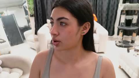 Snapshot of artemis_020 chatting on June 12, 2026, 5:23 pm FENIX online show from June 12, 2026, 5:23 pm
