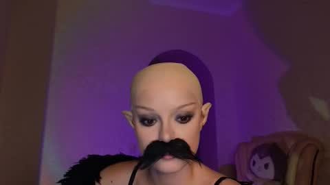 Snapshot of artemisa_meows chatting on October 31, 2025, 9:38 pm SEE U THURSDAY online show from October 31, 2025, 9:38 pm