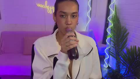 Snapshot of artemiss_tay chatting on September 11, 2025, 7:14 pm artemiss_tay online show from September 11, 2025, 7:14 pm