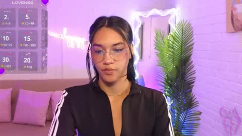 Snapshot of artemiss_tay chatting on October 13, 2025, 7:14 pm artemiss_tay online show from October 13, 2025, 7:14 pm